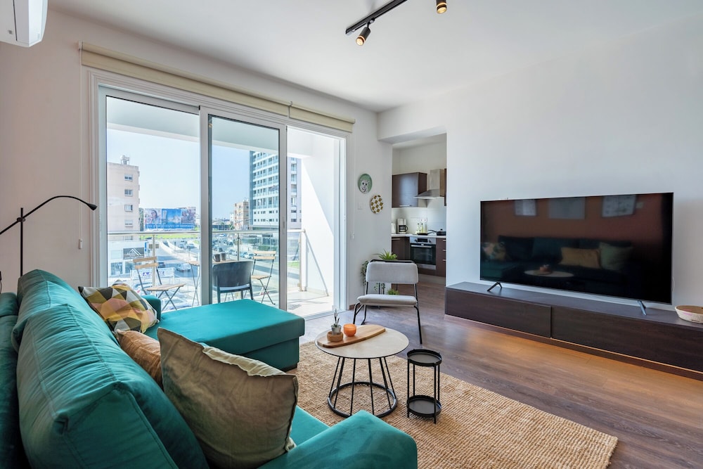 Harbor Apartments in Larnaca