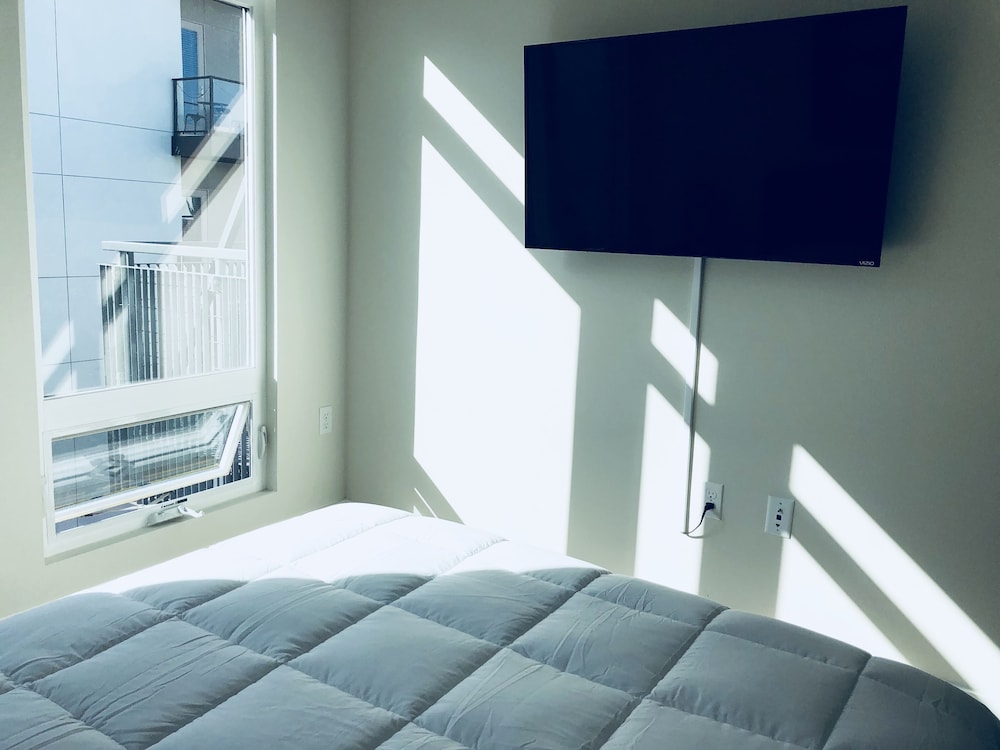 New Lyfe Finest Luxury Apartment