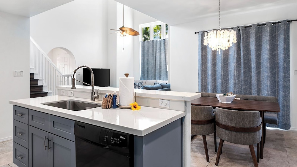 Luxury - Gated Community - Experience Paradise! - Vrkcv
