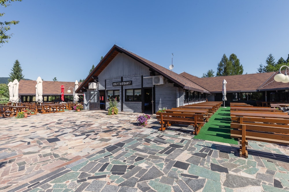 Kamp Korana