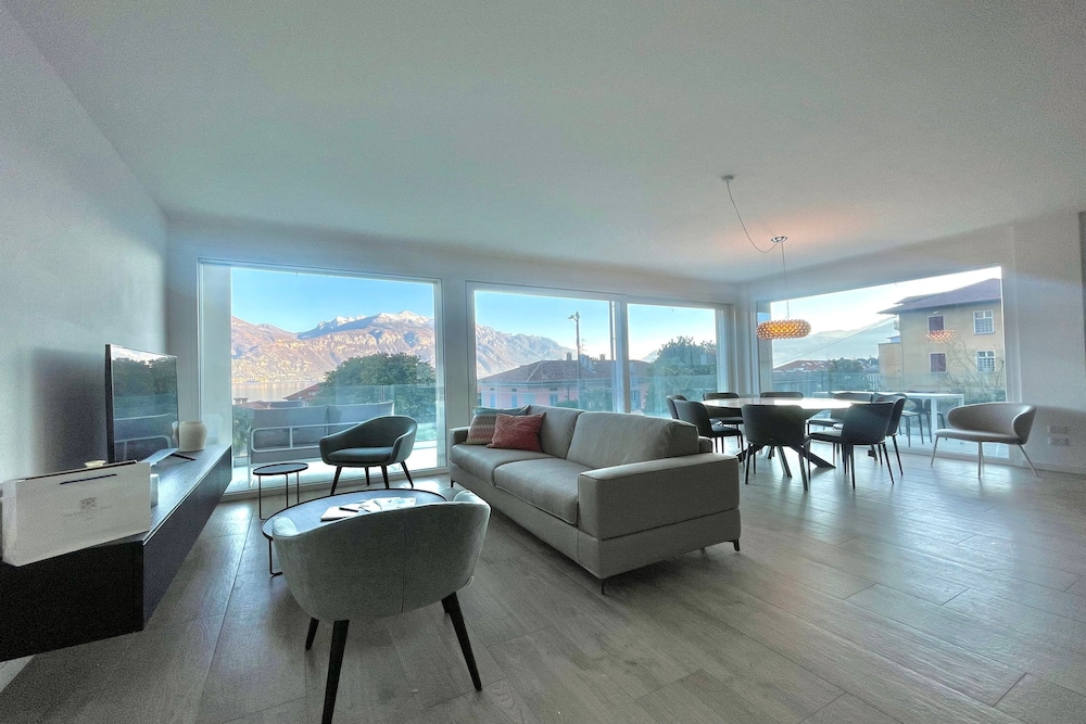 Modern House Apartment 4