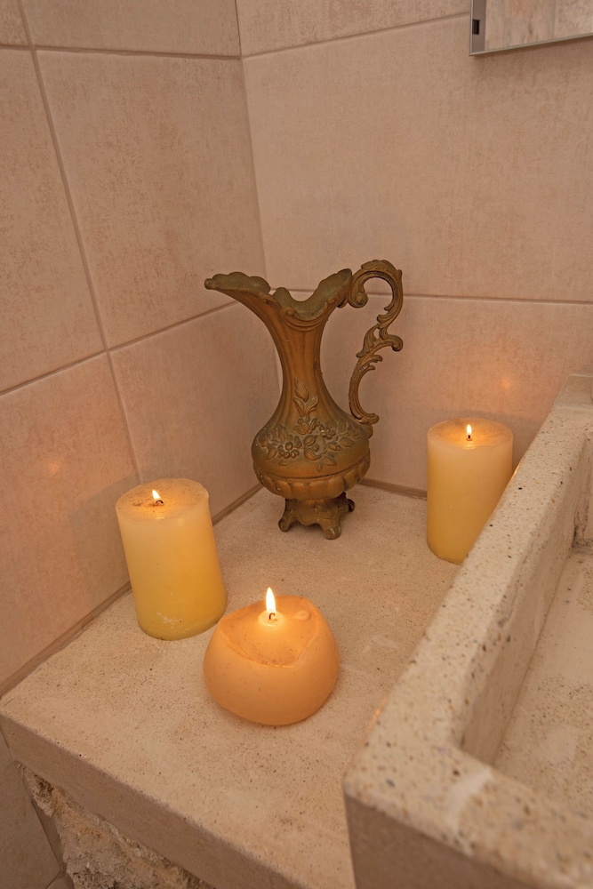 Arionos Rooms