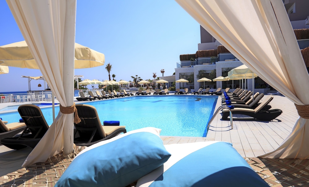 Design Plus Seya Beach Otel - Image 5