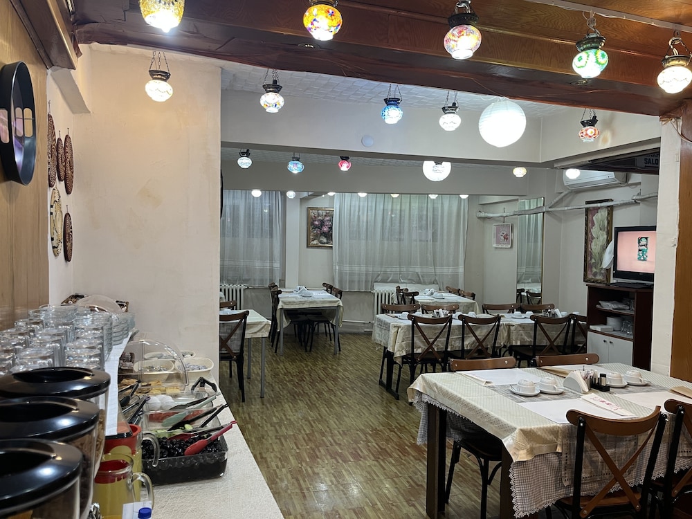Istanbul Paris Otel & Pansiyon - Image 65