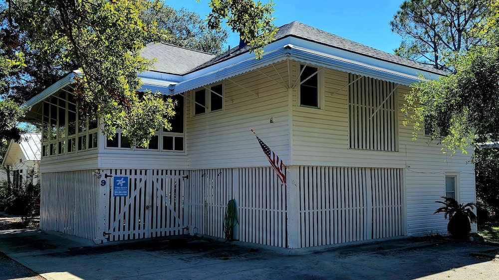 9 Shirley Road by Tybee Vacation Rentals