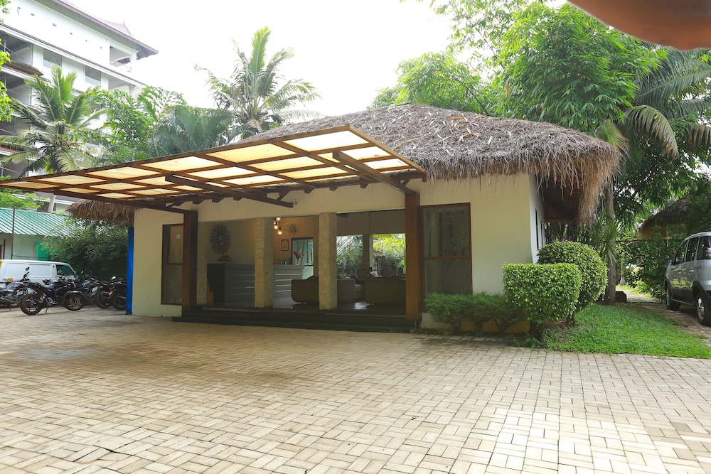 Deshadan Backwater Resort