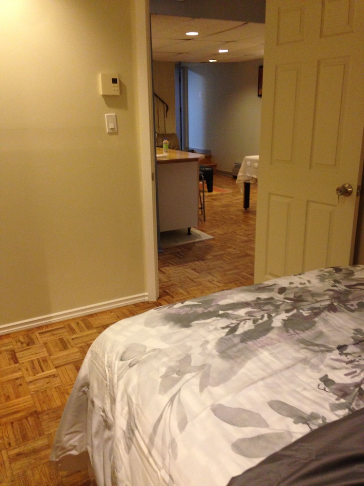 Three BDR 6Mins DownTown 17Mins Airport - Image 3