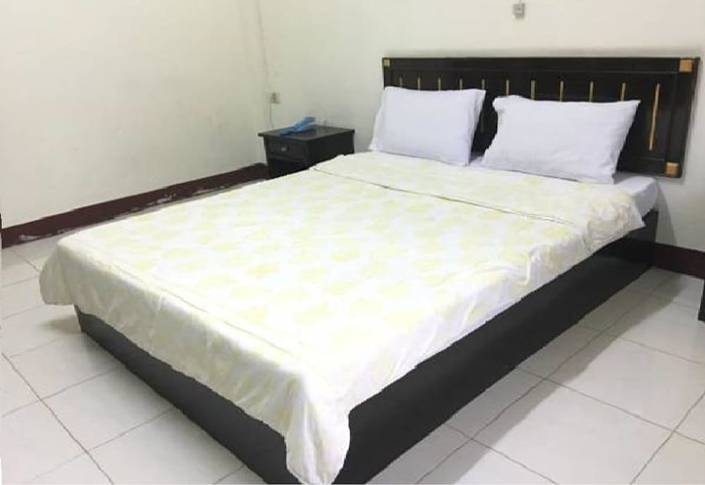 Amonruk Hotel 1