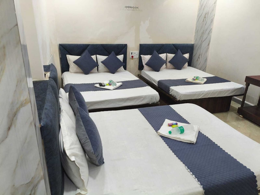 Shri Radha hotels