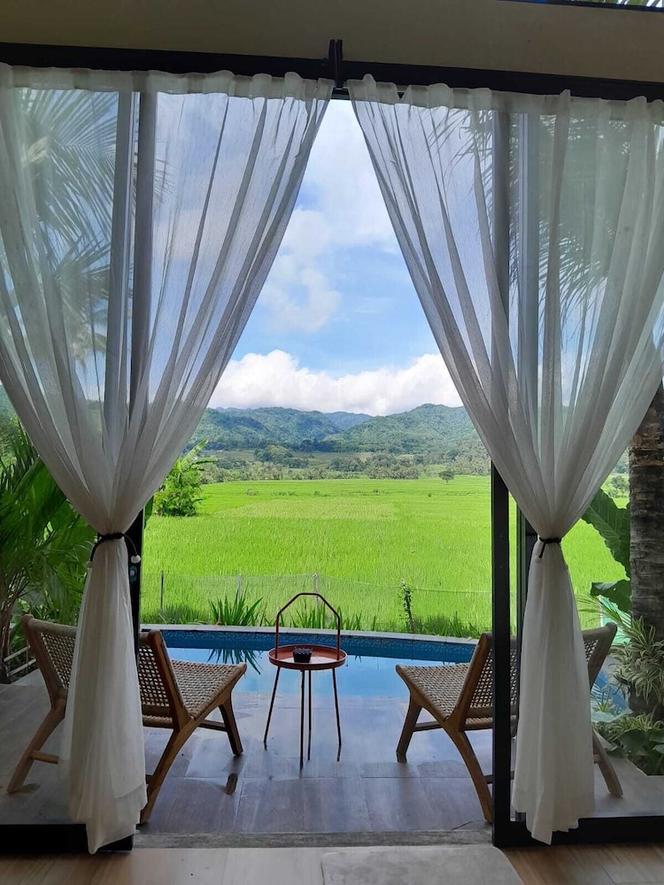 Kembang Menoreh Villa