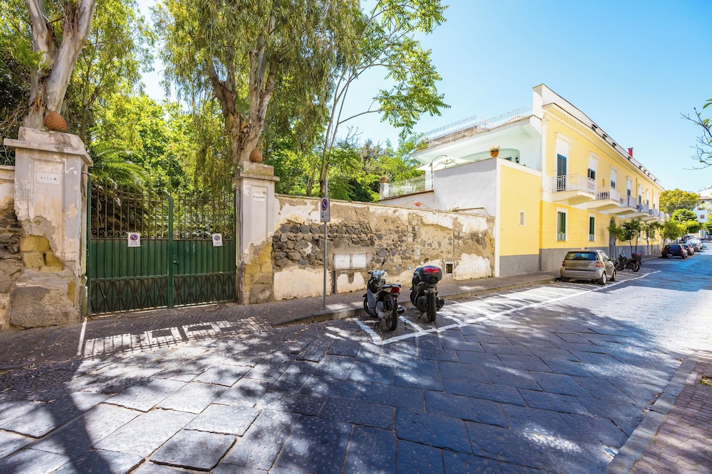 Villa Villari Terrace and Patio by Napoliapartments