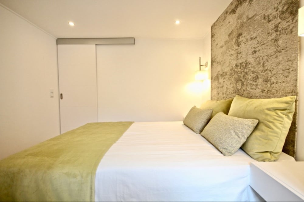 Akicity Bairro Alto Arvin view 4