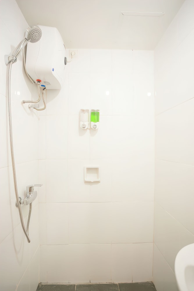 Genius Jakarta - Gading Greenhill Apt