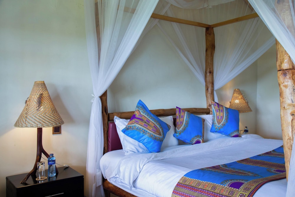 Saba House & Lodges