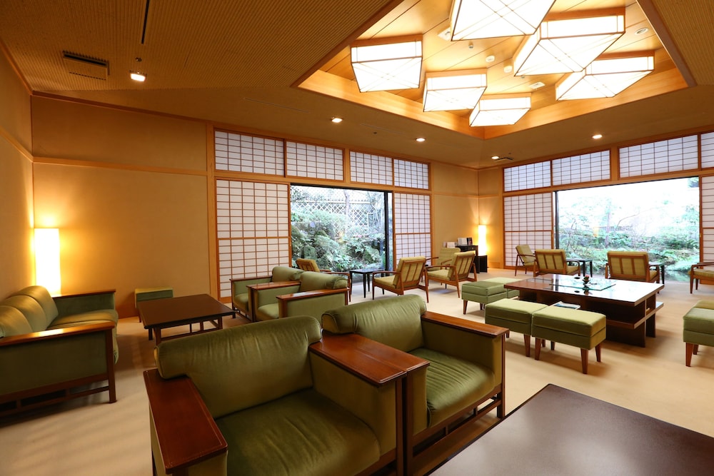 Tsubaki view 5