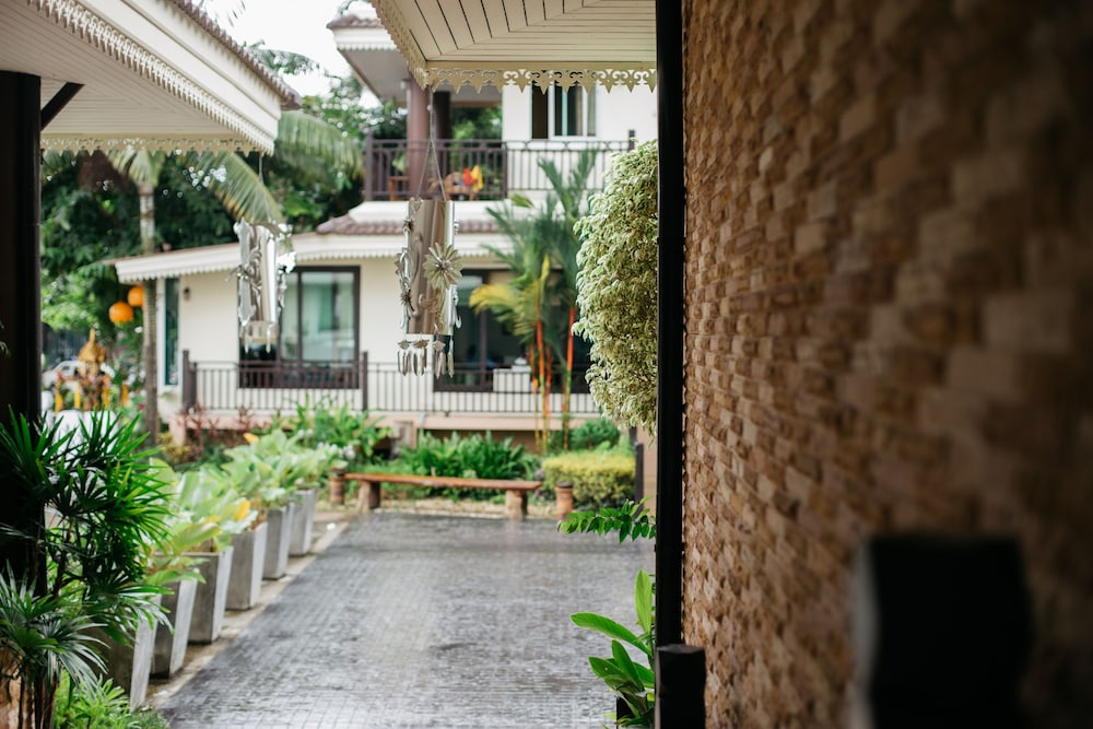 Hotel Diamond Park Inn Chiang Rai Resort - Image 1