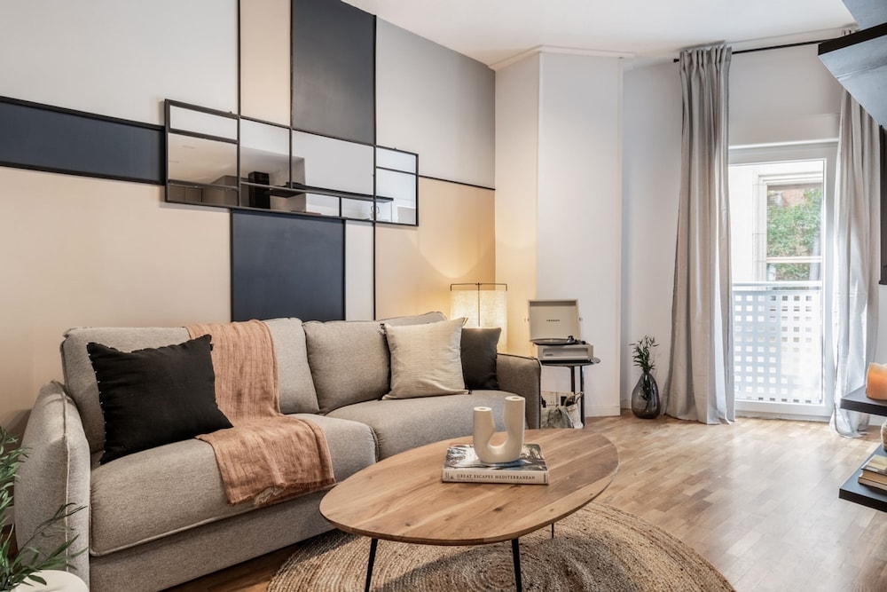 Elton - 1 Bedroom in Chueca