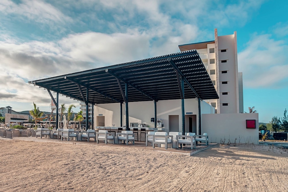 Jamaica Vacations - Royalton Blue Waters Montego Bay, An Autograph Collection All Inclusive Resort - Property Image 149