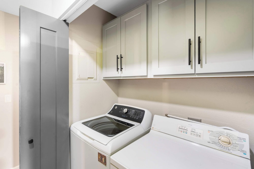 Top Notch Condo for 6