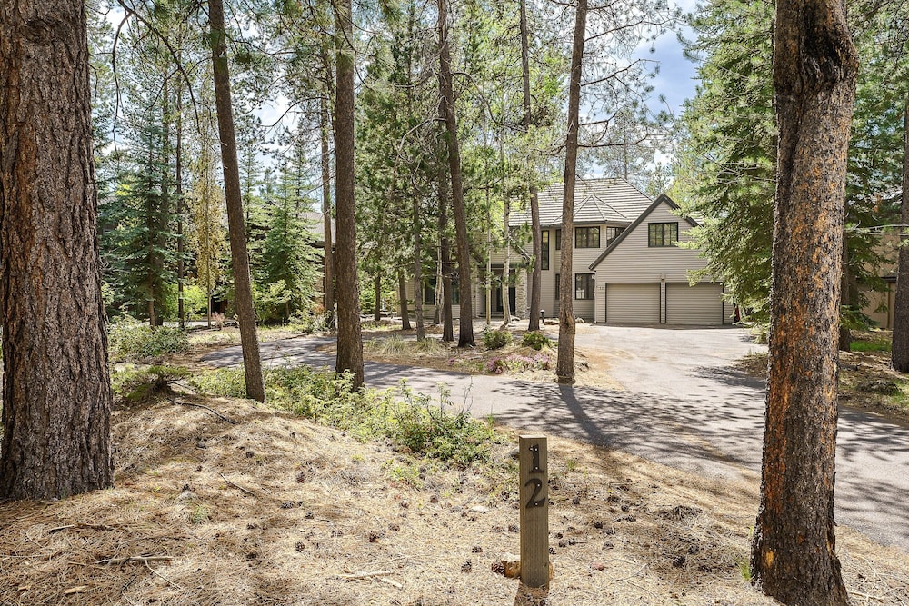 12 Siskin 5 Bedroom Home