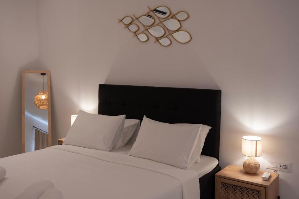 Adyton Lux Suite Mykonos Private Pool Experience
