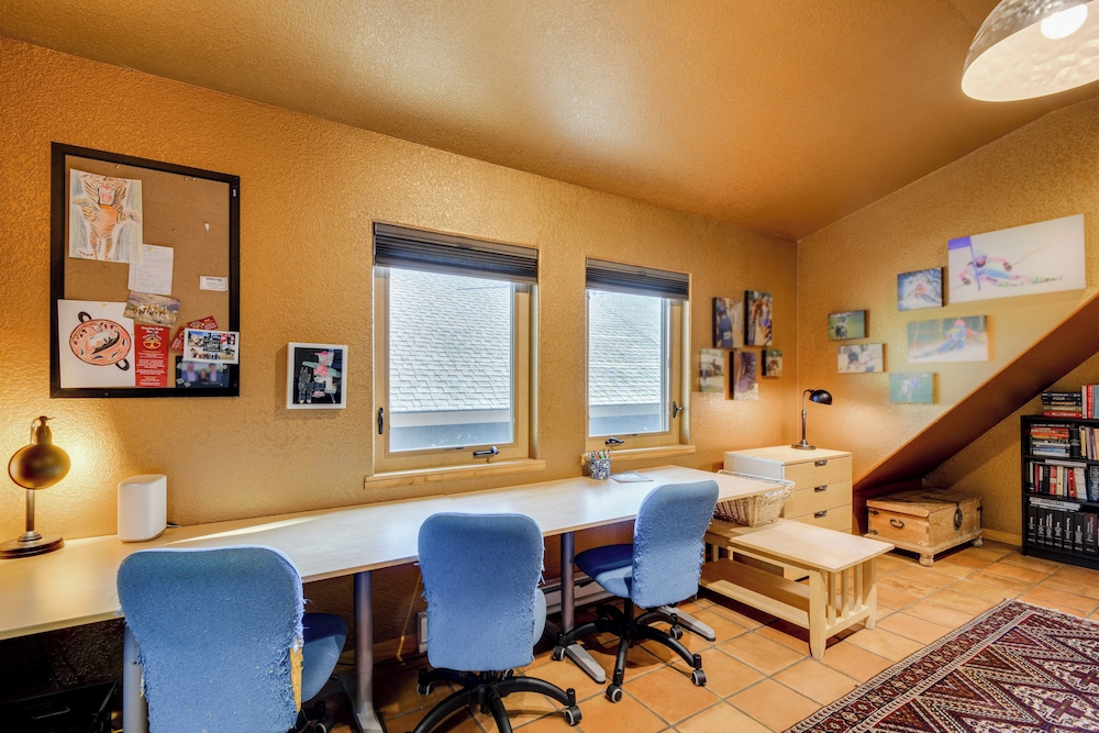 Bike, Hike & Ski: Artsy Steamboat Springs Retreat!