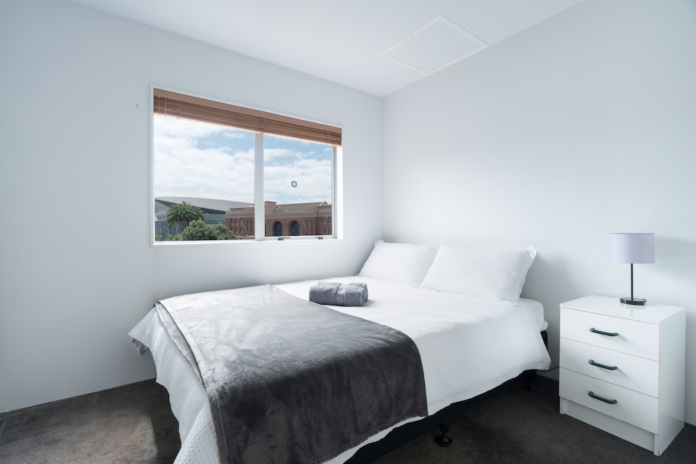 2 Bedroom Apartment in Central Location photo 5