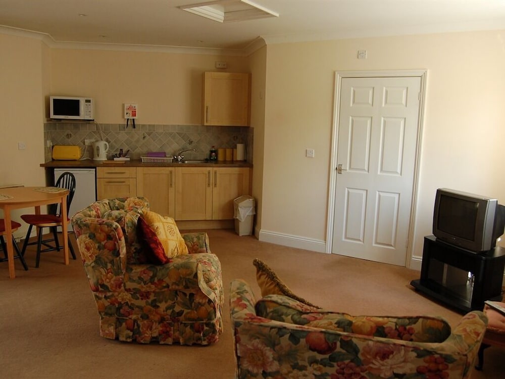 Huntingdon Vacations - Falcons Nest - Property Image 4