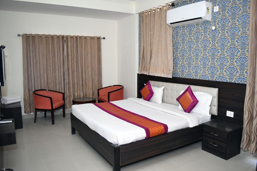Ganga Darshanam Guest House view 2