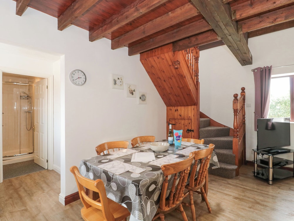 Mistletoe Cottage