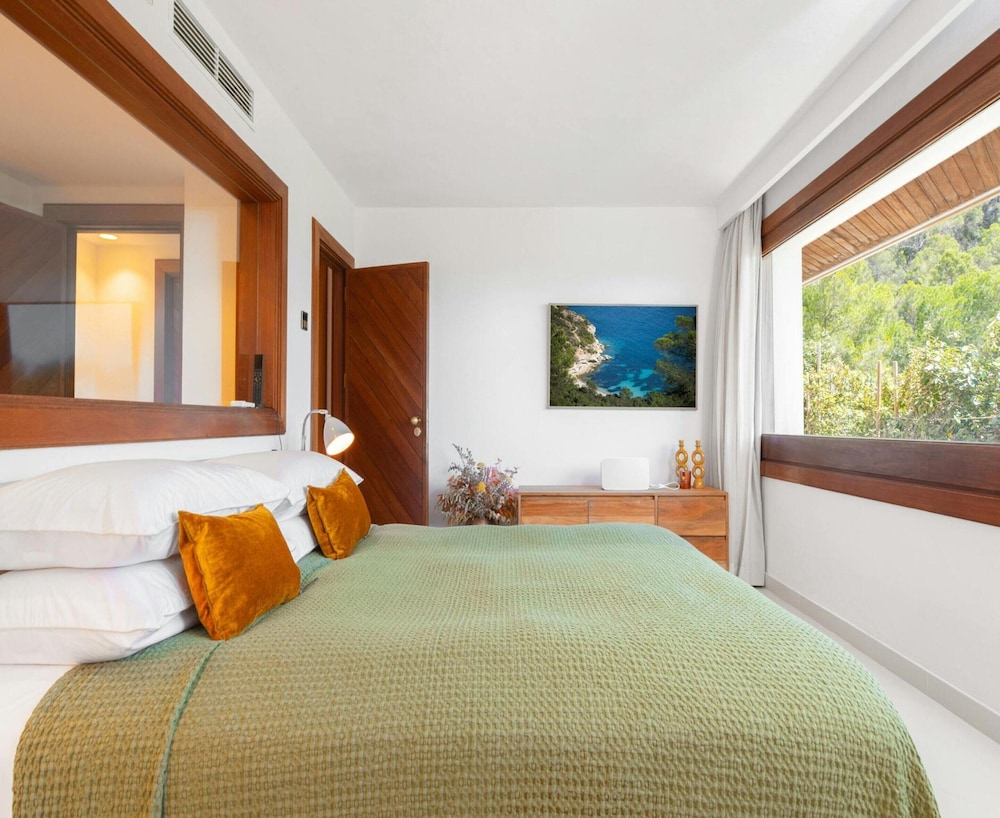 Appealing Villa Near Ibiza Town
