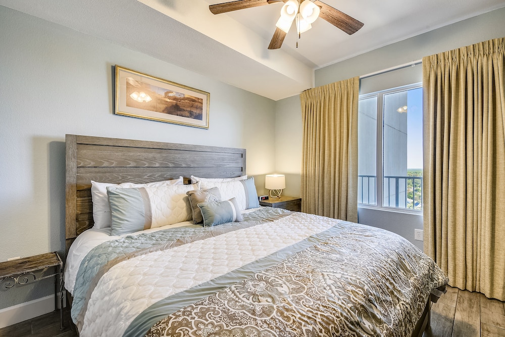 Tidewater by Book That Condo