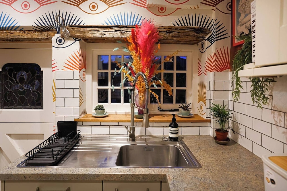 Artists Hideaway in Cowfold