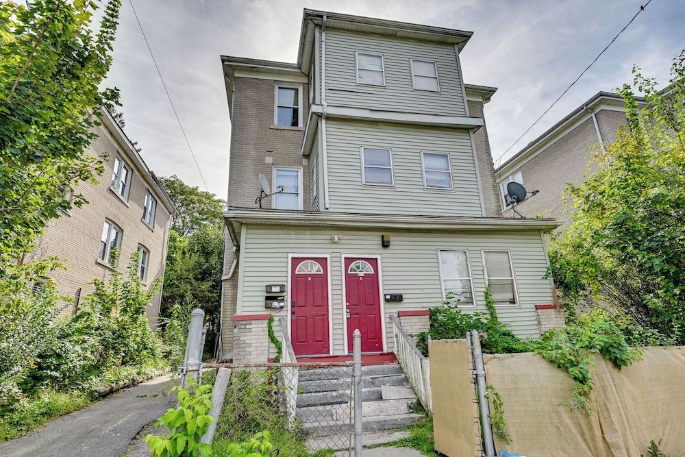 Convenient Hartford Condo < 2 Mi to Dtwn!