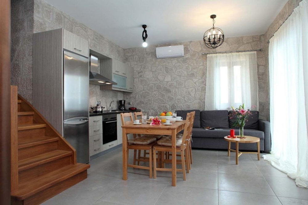 Milos Paradise Luxury Villas