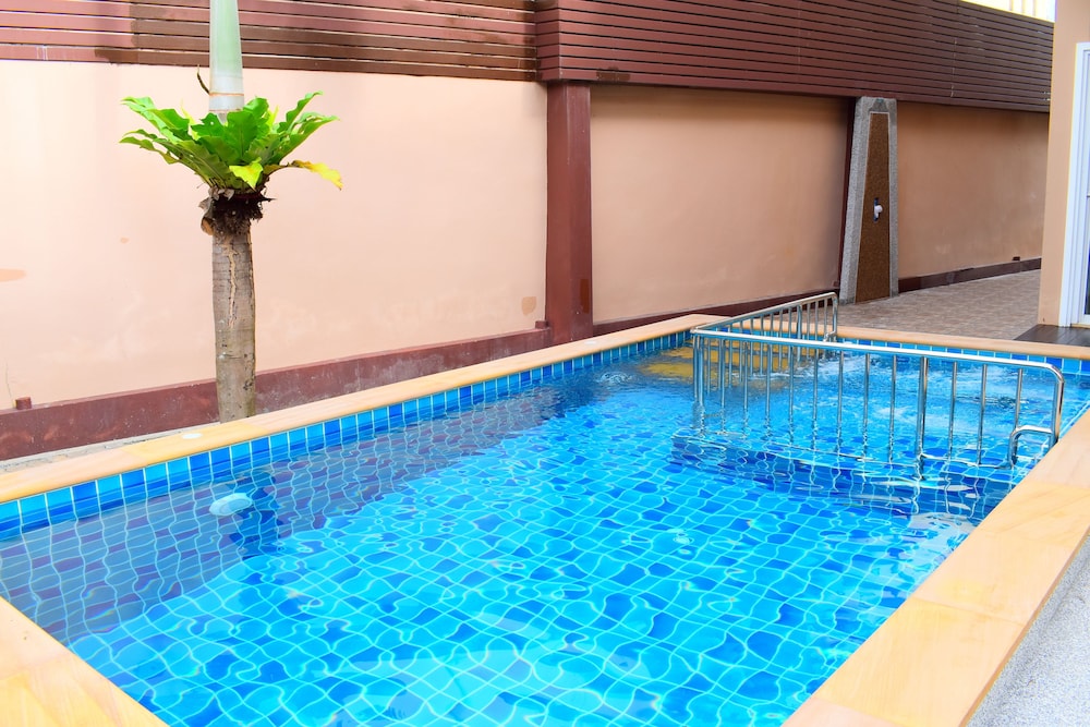 Poonsiri Private Pool Villa Aonang