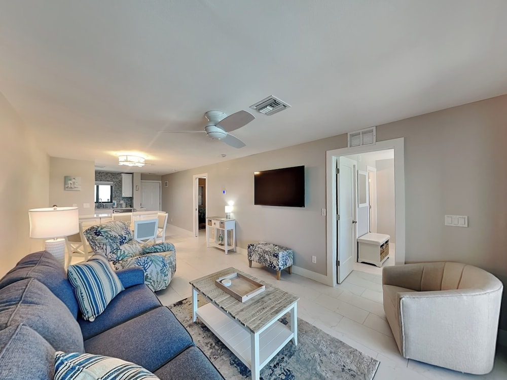 Seaside 5 by Distinctive Beach Rentals