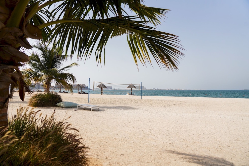 Stunning Sea View Apt. With Balcony - RAK
