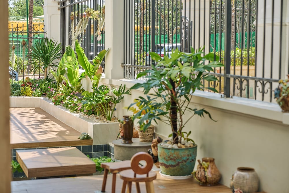 Luxury 4 bedroom Solar Villa