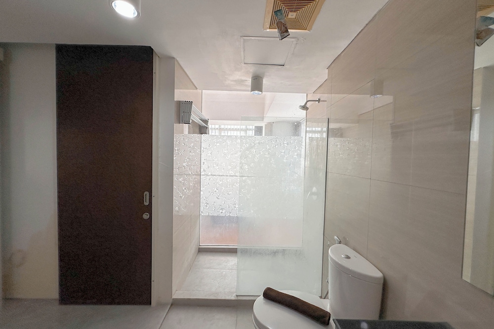 Modern Minimalist 2Br At Linden Apartment