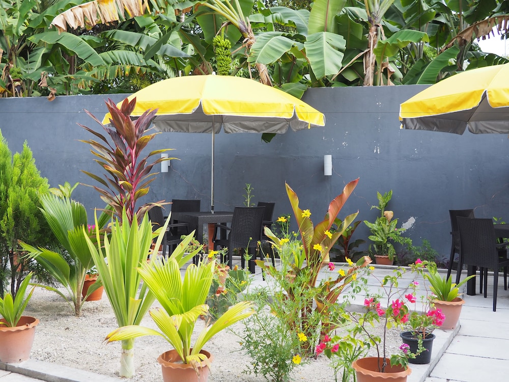 Equator HomeStay