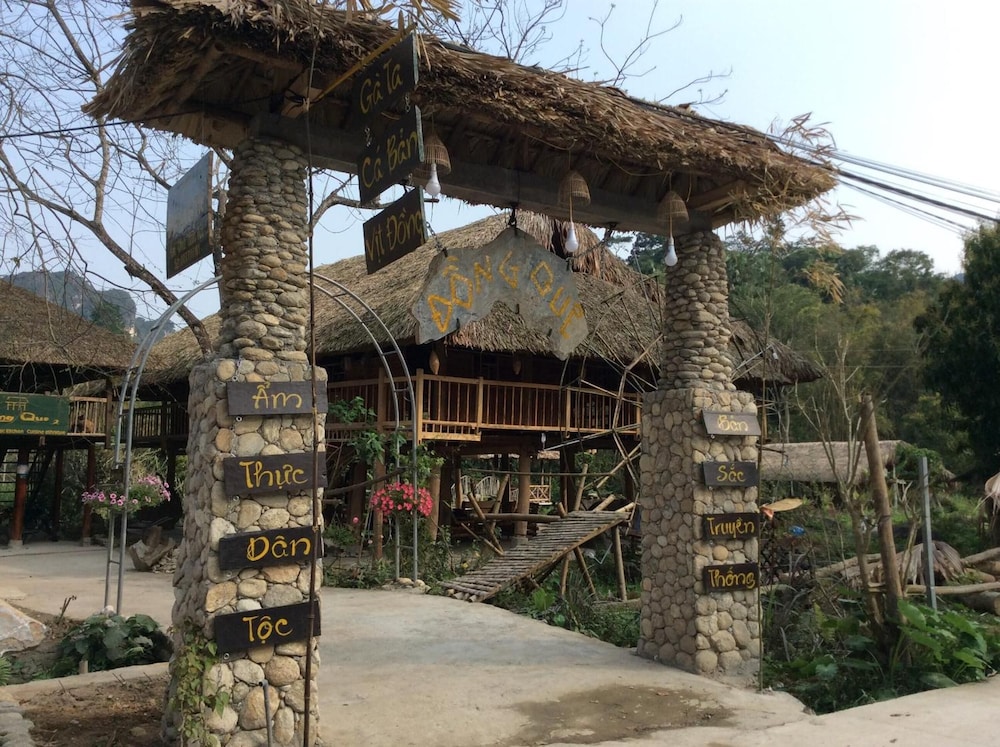 Dong Que Homestay-Tours-Motorbike, Car rental, Hiking