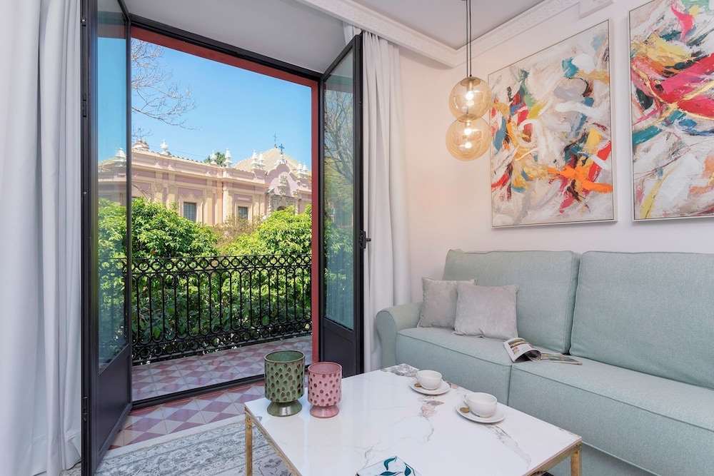Exclusive Apartment in Seville.plaza del Museo 001