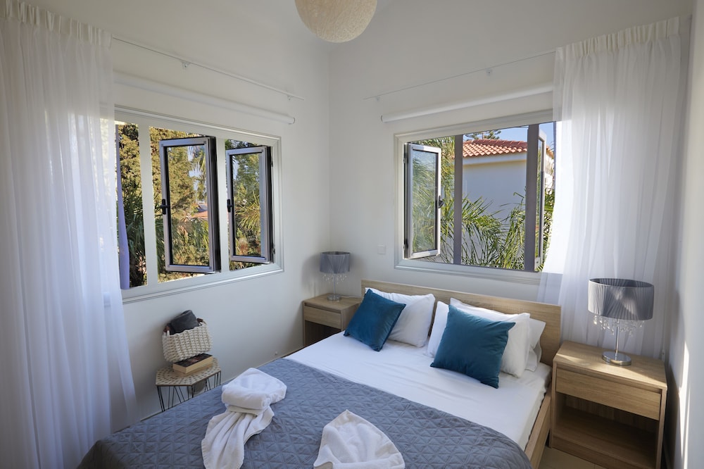 Ayia Napa Holiday Villa Sv9 view 3