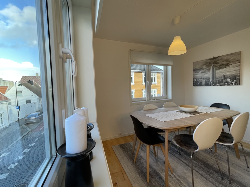Stavanger BnB 10 Nicolas Parking & Generous Terrace view 5