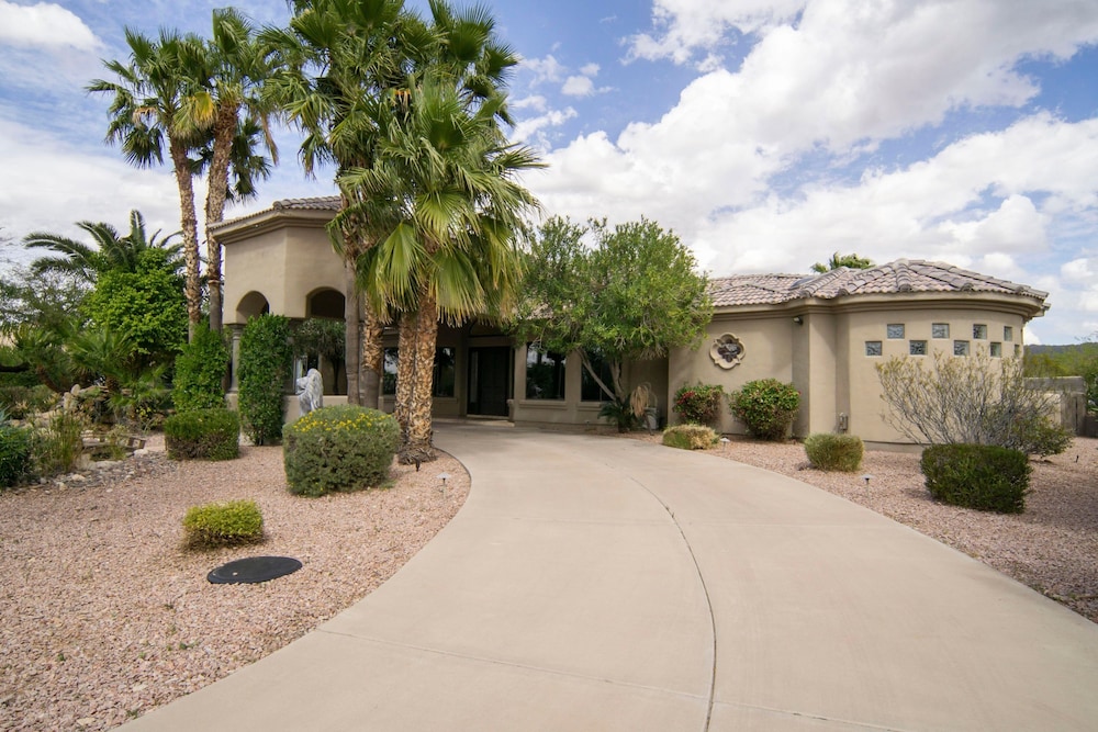 Arcadia by Avantstay Breathtaking Oasis in Scottsdale w Pool Hot Tub Game Room
