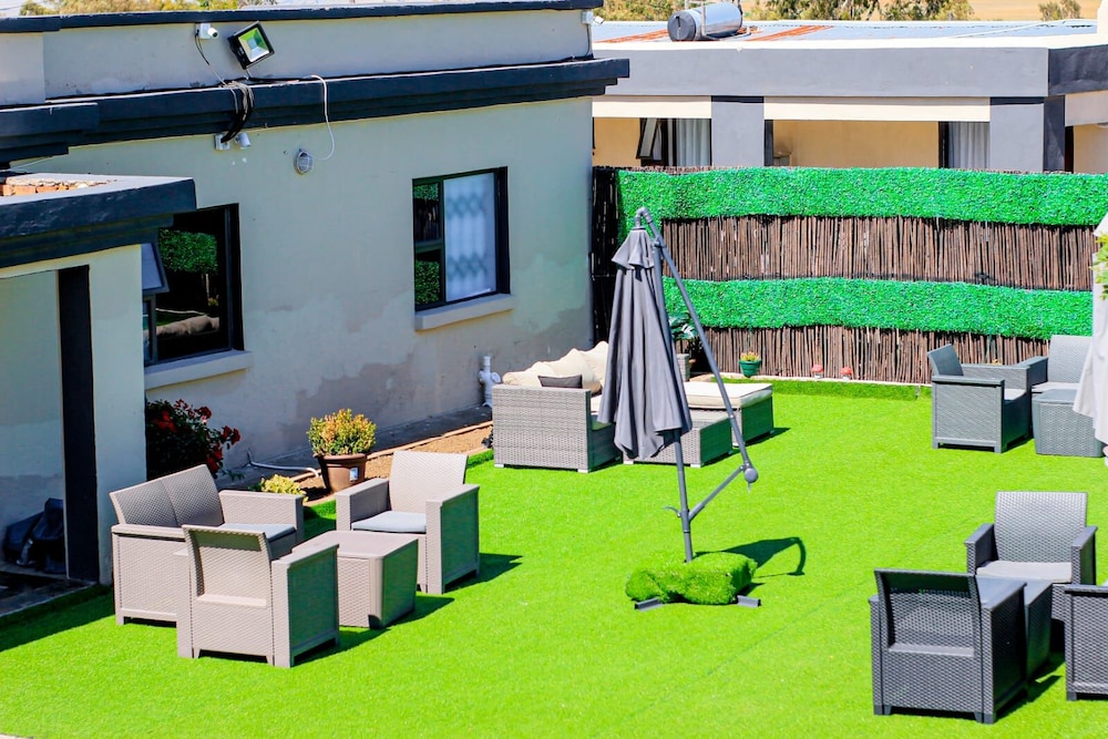 Khatholoha Guest House
