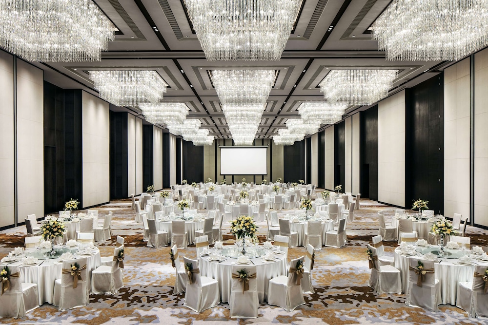 Hilton Ningbo Dongqian Lake