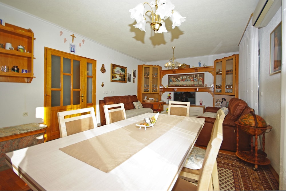 Apartment Ana Put Makra view 4