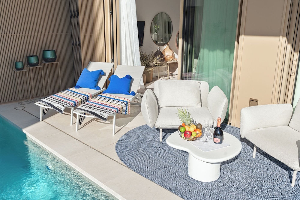 Designer Luxury Villa With Pool & Private Beach Access - Zadar